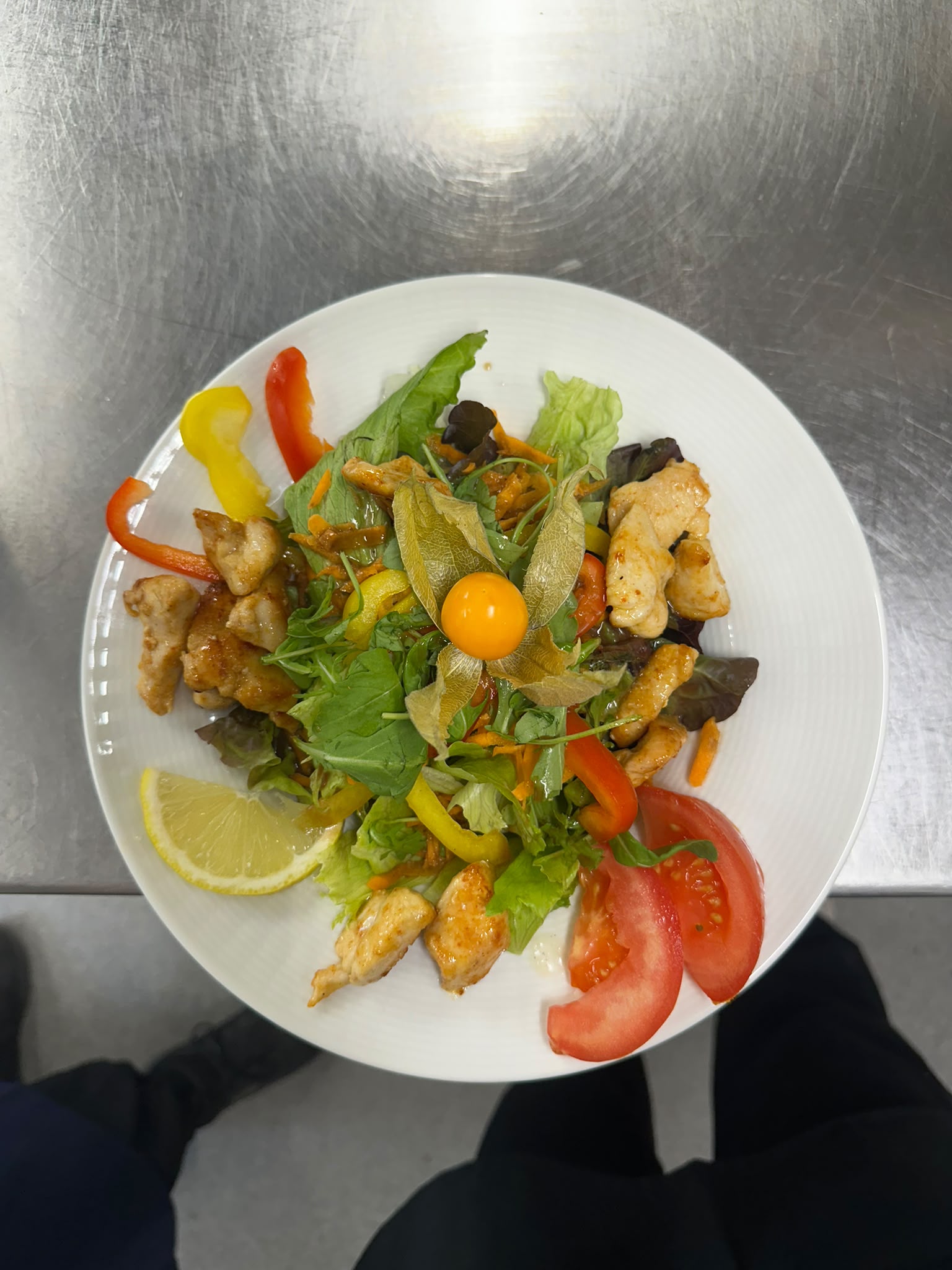 Salat mit Hähnchenbrust